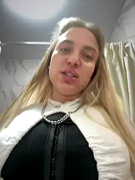 Snapshot of pinkstar_ chatting on October 9, 2025, 6:17 pm pinkstar online show from October 9, 2025, 6:17 pm