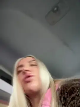 Snapshot of pinkstar_ chatting on November 8, 2025, 4:56 am pinkstar online show from November 8, 2025, 4:56 am