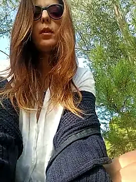 dolcehelena993 online show from October 10, 2025, 8:35 am