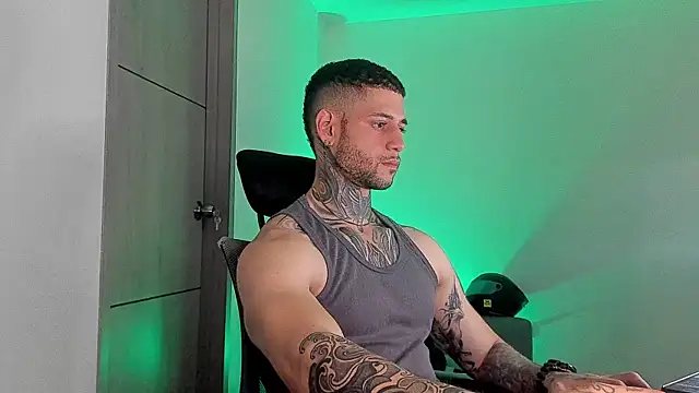  jamesleandros1 online show from June 2, 2026, 3:52 am