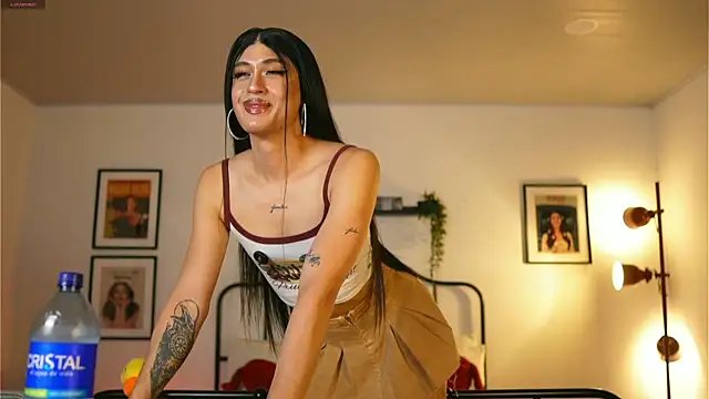 julesbennet online show from February 21, 2025, 1:22 pm