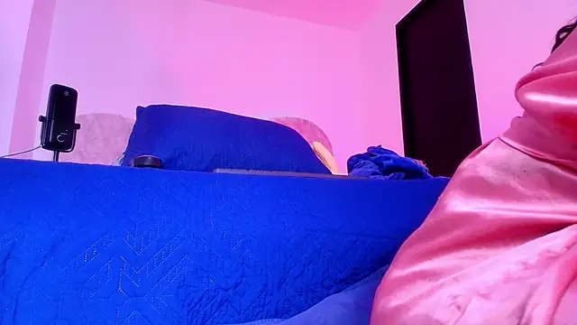 naomi kyse online show from December 3, 2025, 3:14 am