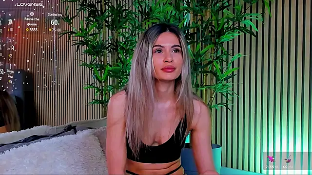 Avril Cyrus online show from January 10, 2025, 7:46 am