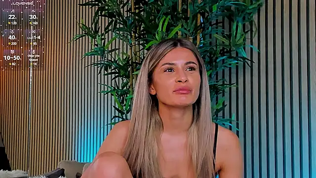 Avril Cyrus online show from February 27, 2025, 2:32 pm