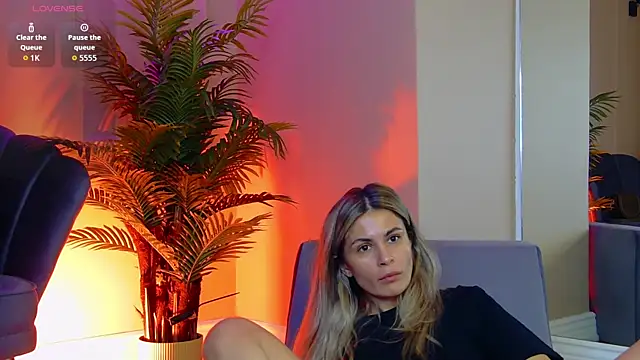 Avril Cyrus online show from November 22, 2025, 7:18 am