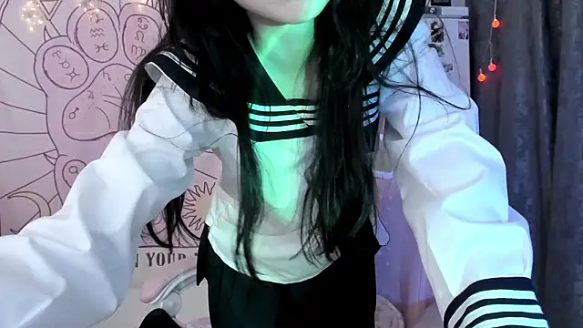 Snapshot of Holy420lolii chatting on January 31, 2026, 7:11 pm Holy420lolii online show from January 31, 2026, 7:11 pm