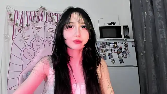 Snapshot of Holy420lolii chatting on March 1, 2026, 5:04 pm Holy420lolii online show from March 1, 2026, 5:04 pm