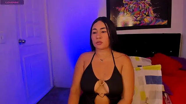 Perla kpop online show from April 16, 2026, 7:36 pm