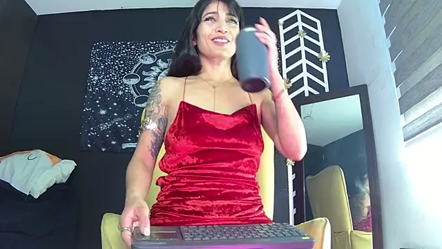 EvangelineCors online show from February 14, 2026, 6:48 pm