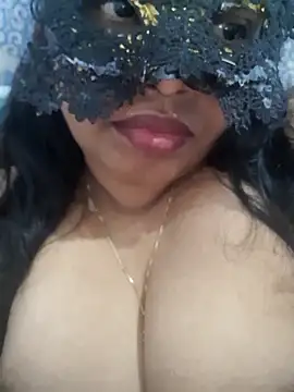 chubby wife online show from March 26, 2026, 4:18 am