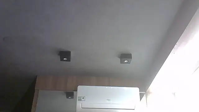 Skinny-Kitten online show from February 4, 2026, 6:41 am