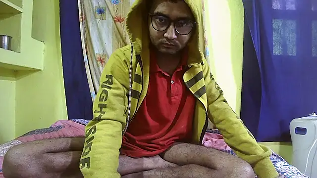 Cute boy2000 online show from January 11, 2025, 3:34 am