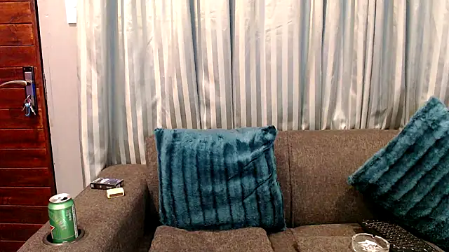 Snapshot of CancerGodessX chatting on November 9, 2025, 10:41 pm CancerGodessX online show from November 9, 2025, 10:41 pm