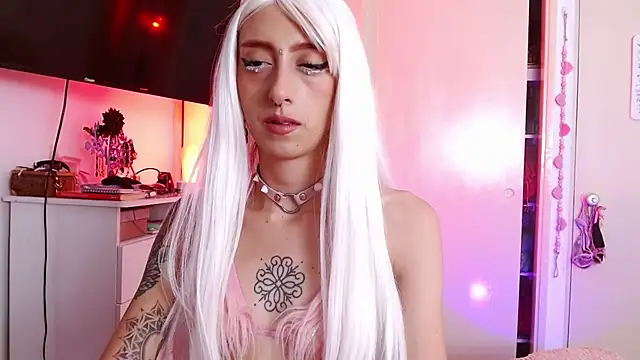 alisseallie online show from March 16, 2026, 12:17 am