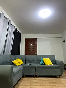 LuceroRm online show from October 28, 2025, 5:44 am