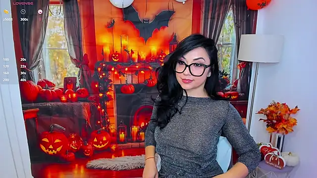 Snapshot of Christall_StarXX chatting on October 21, 2025, 7:47 pm Christall StarXX online show from October 21, 2025, 7:47 pm