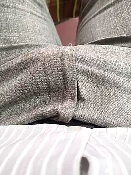 adicma123 online show from November 17, 2025, 9:37 am