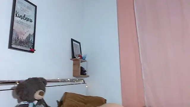 Snapshot of nickyCollins chatting on February 15, 2025, 8:33 am nickyCollins online show from February 15, 2025, 8:33 am