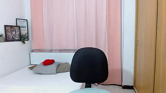 Snapshot of nickyCollins chatting on October 3, 2025, 11:40 am nickyCollins online show from October 3, 2025, 11:40 am