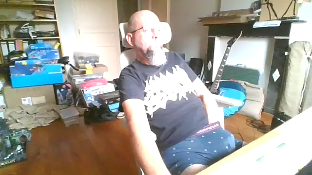 Snapshot of diamond1971 chatting on November 3, 2025, 10:49 am diamond1971 online show from November 3, 2025, 10:49 am