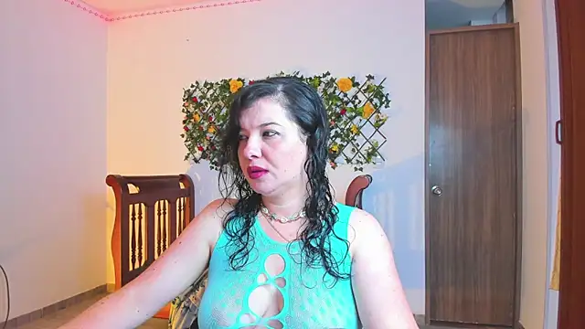 Snapshot of yuya_ss chatting on February 15, 2026, 2:25 pm yuya ss online show from February 15, 2026, 2:25 pm