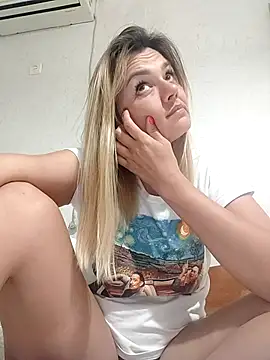 KrissSexi online show from October 1, 2025, 9:32 pm