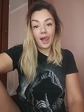 KrissSexi online show from October 31, 2025, 6:14 am