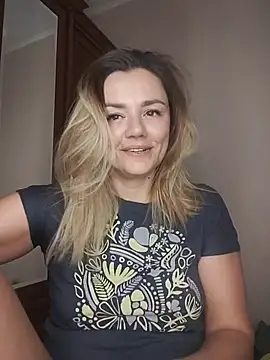 KrissSexi online show from November 6, 2025, 11:55 am