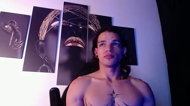 Snapshot of AlbertBernal69 chatting on October 30, 2025, 1:23 pm AlbertBernal69 online show from October 30, 2025, 1:23 pm