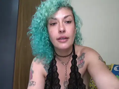 Snapshot of MariLouM chatting on March 3, 2026, 5:30 pm MariLouM online show from March 3, 2026, 5:30 pm