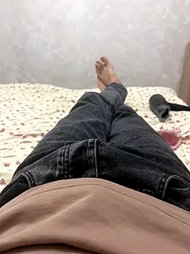 Snapshot of mihaixxx1 chatting on October 22, 2025, 3:12 pm mihaixxx1 online show from October 22, 2025, 3:12 pm