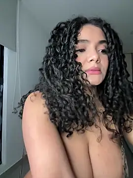 Mariecurl online show from July 15, 2026, 10:59 pm