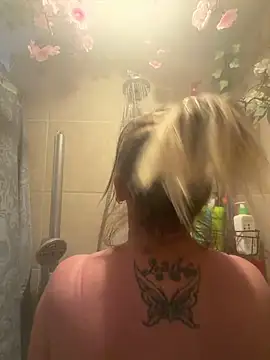 SummerBlueMoon online show from February 16, 2026, 11:45 pm