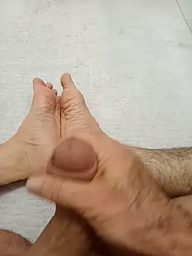 Snapshot of Hardapple01 chatting on October 22, 2025, 1:17 am Hardapple01 online show from October 22, 2025, 1:17 am