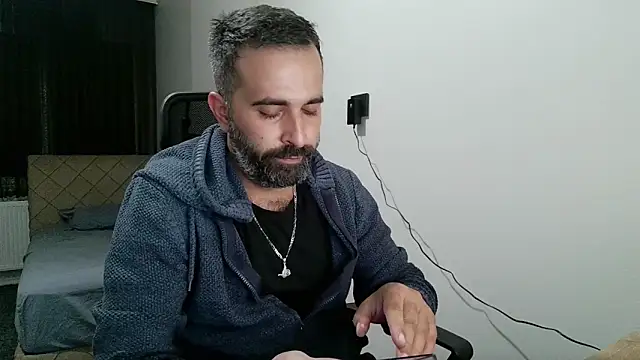 tgltplsr online show from October 16, 2025, 9:49 pm