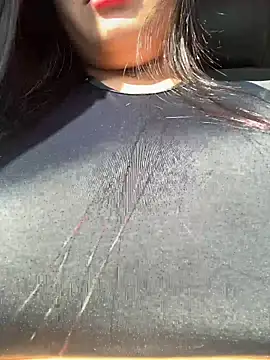 Snapshot of LunaBaker-1 chatting on November 21, 2025, 8:29 pm LunaBaker-1 online show from November 21, 2025, 8:29 pm