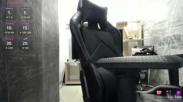 Snapshot of LunaBaker-1 chatting on December 19, 2025, 8:49 pm LunaBaker-1 online show from December 19, 2025, 8:49 pm