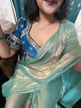 LuscousPussy online show from April 10, 2026, 6:45 pm