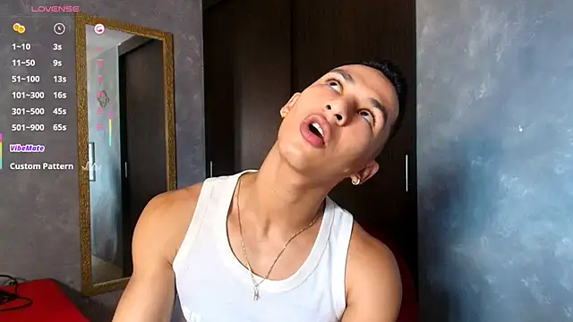 liuscast22 online show from November 19, 2025, 4:07 pm