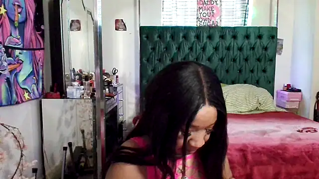 Snapshot of YasmineMinaj chatting on November 3, 2025, 8:54 pm YasmineMinaj online show from November 3, 2025, 8:54 pm