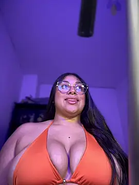 Snapshot of Soysofiarodrigu chatting on March 6, 2025, 6:16 pm Soysofiarodrigu online show from March 6, 2025, 6:16 pm