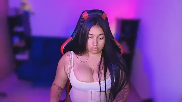 Snapshot of Soysofiarodrigu chatting on October 17, 2025, 11:18 pm Soysofiarodrigu online show from October 17, 2025, 11:18 pm