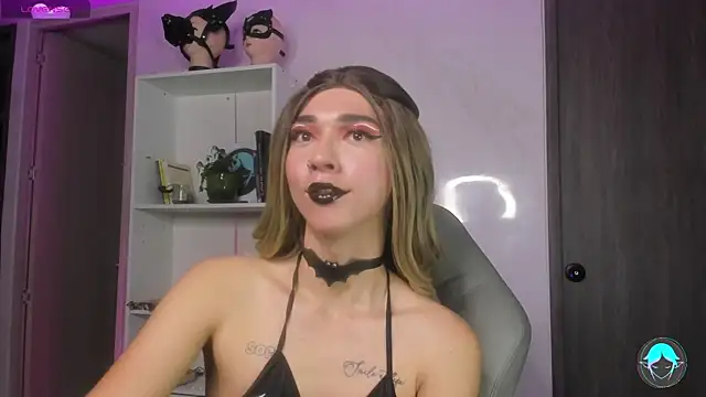 sofi elfqueen online show from February 18, 2025, 11:52 pm