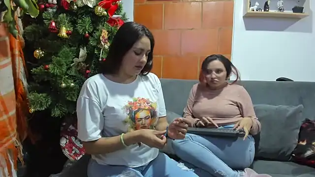  girls on fire  online show from December 19, 2024, 11:35 pm