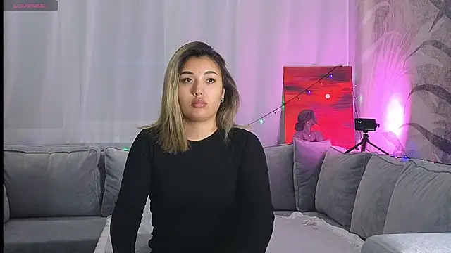 lily  foster online show from January 5, 2025, 4:04 am