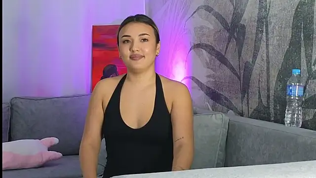 lily  foster online show from March 4, 2025, 1:38 pm