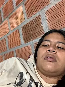 moncerrat luna online show from December 26, 2024, 7:16 pm