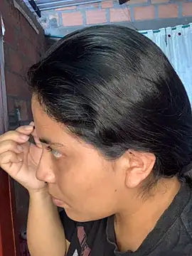 moncerrat luna online show from December 27, 2024, 9:11 pm