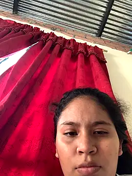 moncerrat luna online show from October 5, 2025, 9:56 pm