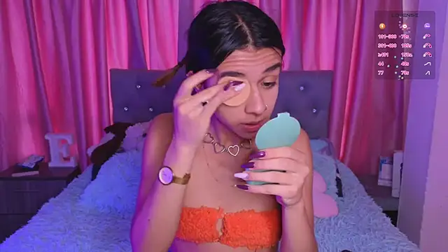 Snapshot of Emiily_Scott1 chatting on October 2, 2025, 2:46 pm Emiily Scott1 online show from October 2, 2025, 2:46 pm